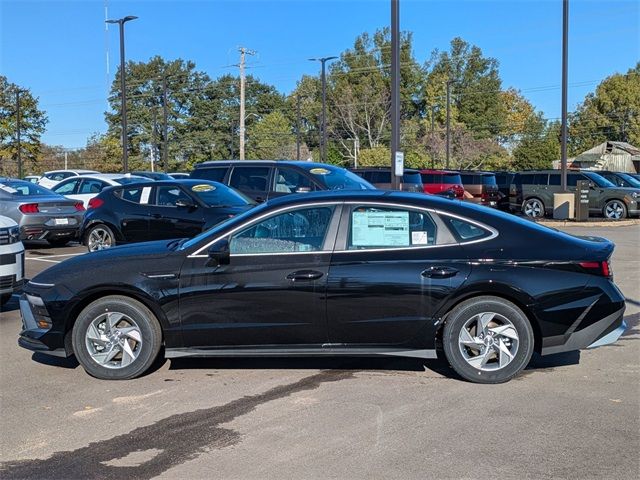 2025 Hyundai Sonata SE