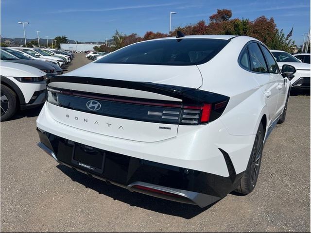 2025 Hyundai Sonata Hybrid SEL
