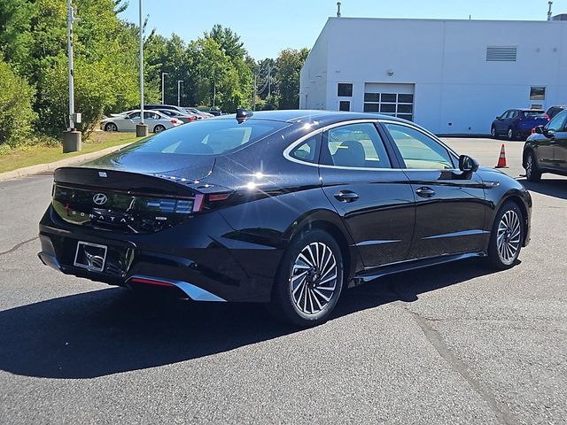 2025 Hyundai Sonata Hybrid Limited