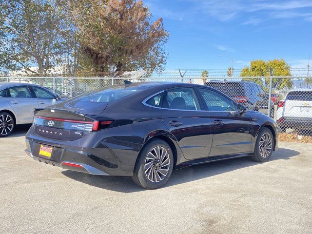 2025 Hyundai Sonata Hybrid Limited