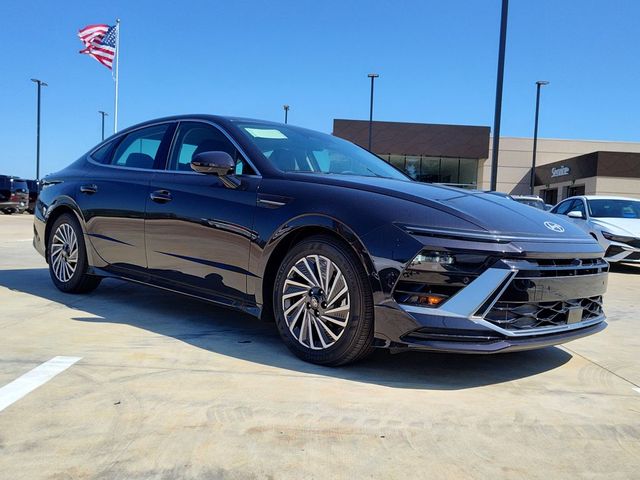 2025 Hyundai Sonata Hybrid Limited