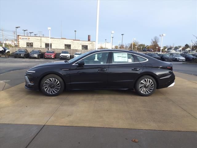 2025 Hyundai Sonata Hybrid Limited