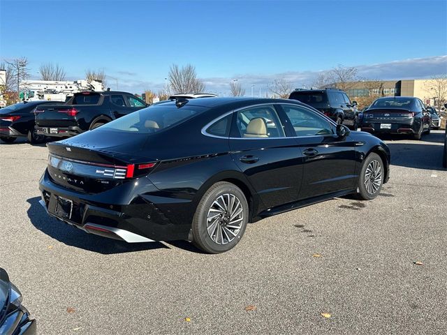 2025 Hyundai Sonata Hybrid Limited