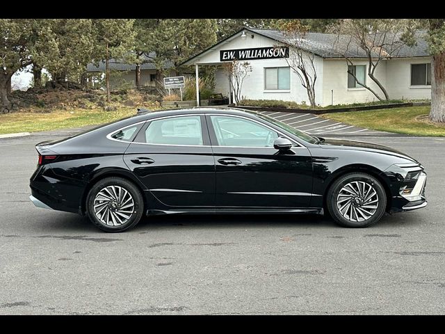 2025 Hyundai Sonata Hybrid Limited