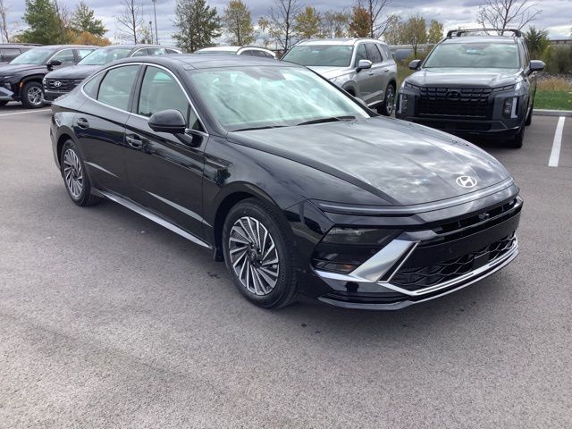 2025 Hyundai Sonata Hybrid Limited