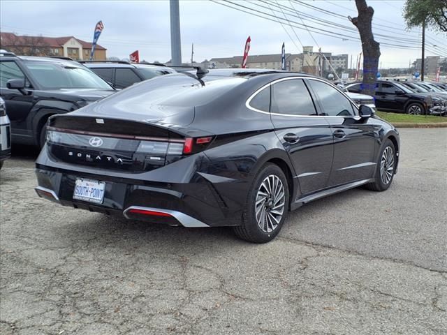 2025 Hyundai Sonata Hybrid Limited