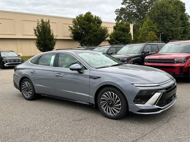 2025 Hyundai Sonata Hybrid Limited