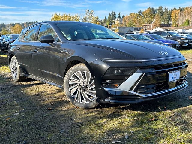 2025 Hyundai Sonata Hybrid Limited