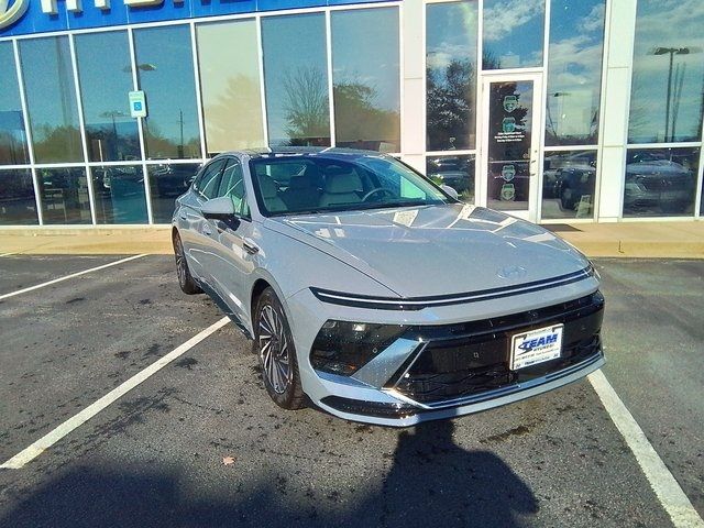 2025 Hyundai Sonata Hybrid Limited