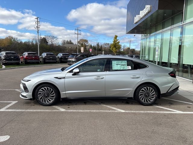 2025 Hyundai Sonata Hybrid Limited