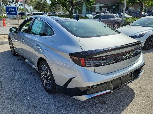 2025 Hyundai Sonata Hybrid Limited