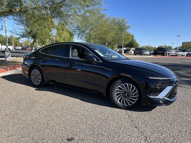 2025 Hyundai Sonata Hybrid Limited