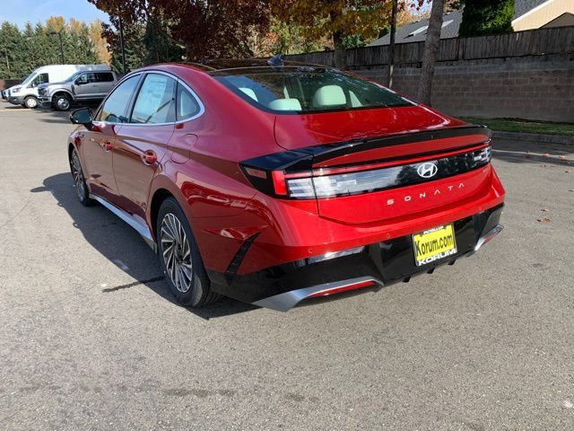 2025 Hyundai Sonata Hybrid Limited