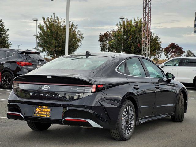 2025 Hyundai Sonata Hybrid Limited