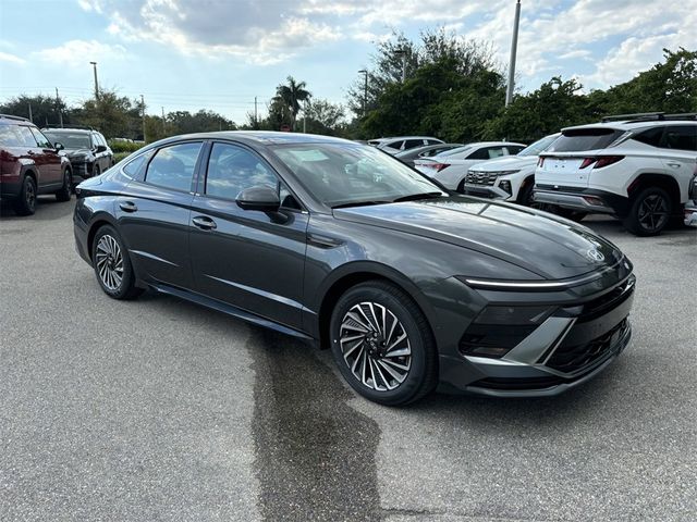 2025 Hyundai Sonata Hybrid Limited