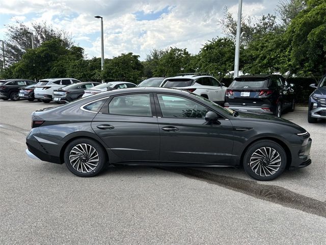 2025 Hyundai Sonata Hybrid Limited