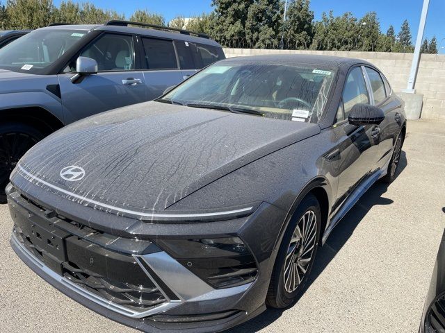 2025 Hyundai Sonata Hybrid Limited