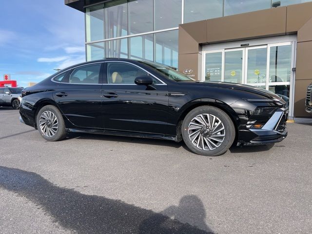 2025 Hyundai Sonata Hybrid Limited