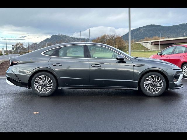 2025 Hyundai Sonata Hybrid Limited