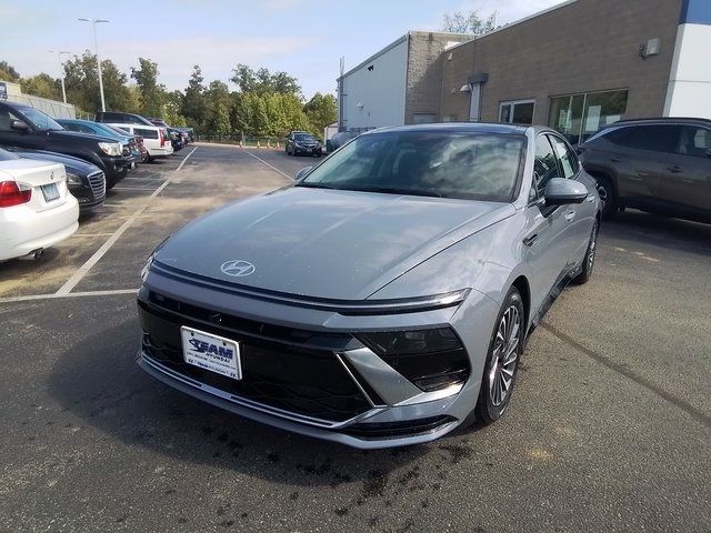 2025 Hyundai Sonata Hybrid Limited