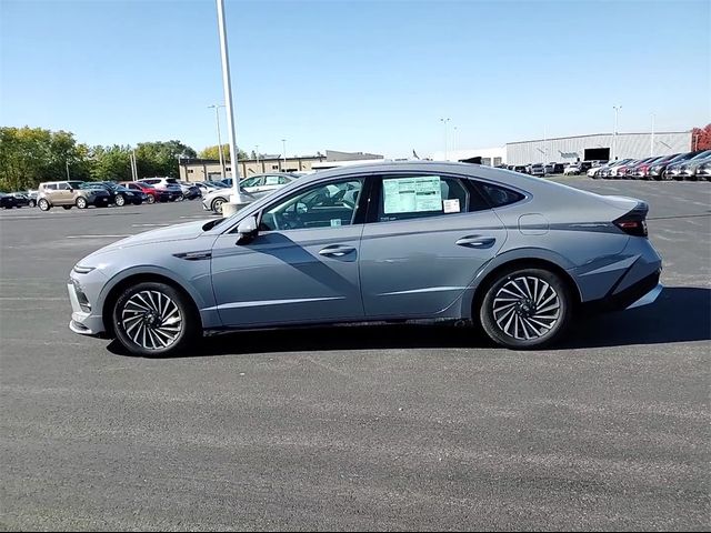 2025 Hyundai Sonata Hybrid Limited