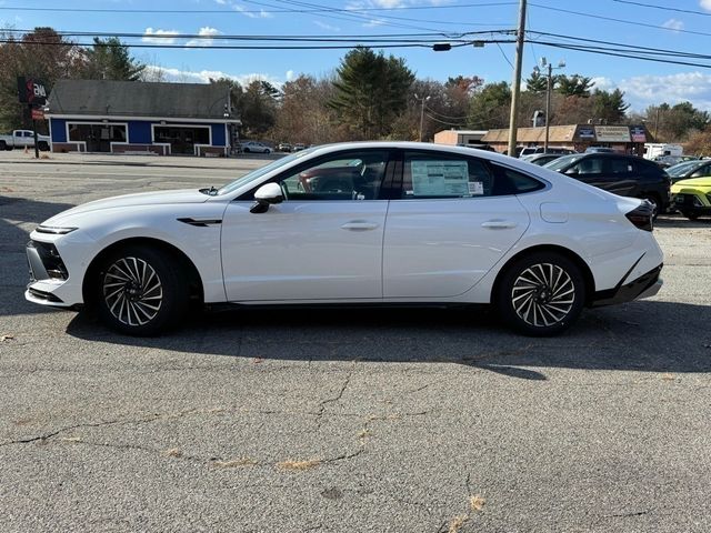 2025 Hyundai Sonata Hybrid Limited