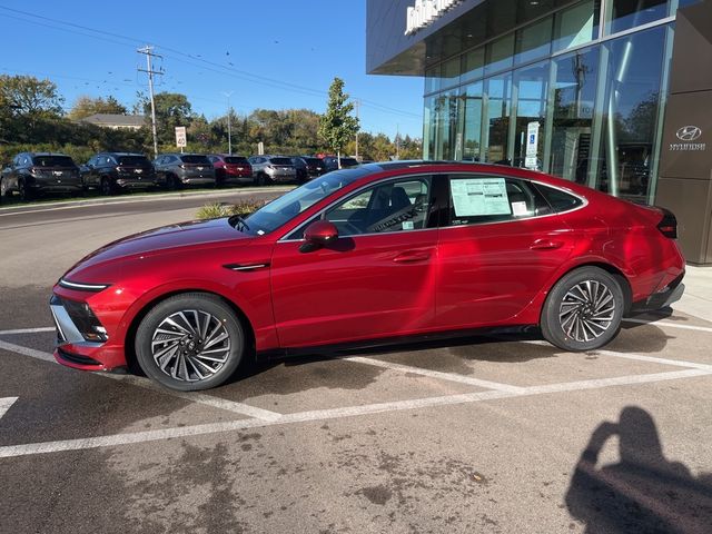 2025 Hyundai Sonata Hybrid Limited