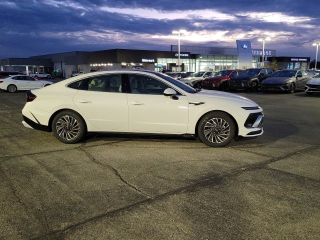 2025 Hyundai Sonata Hybrid Limited