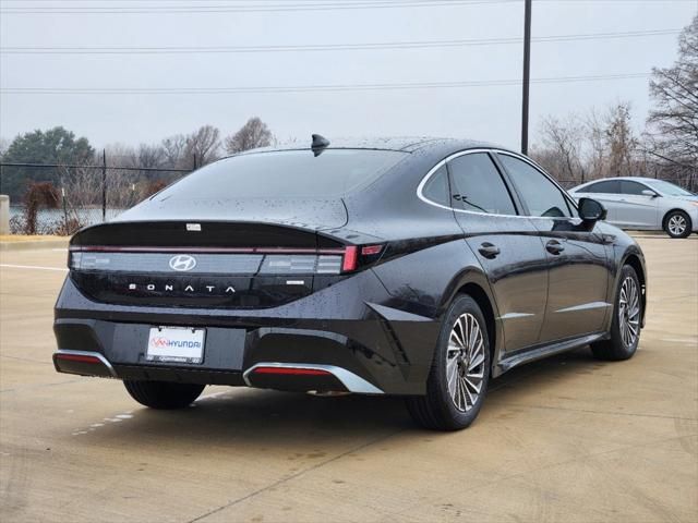 2025 Hyundai Sonata Hybrid Limited