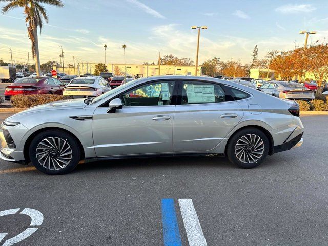 2025 Hyundai Sonata Hybrid Limited