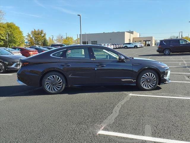 2025 Hyundai Sonata Hybrid Limited