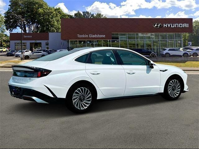 2025 Hyundai Sonata Hybrid Limited