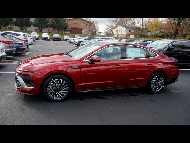 2025 Hyundai Sonata Hybrid Limited