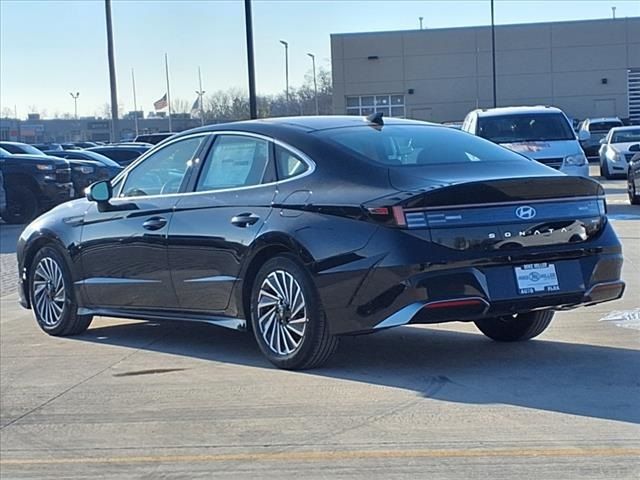 2025 Hyundai Sonata Hybrid Limited