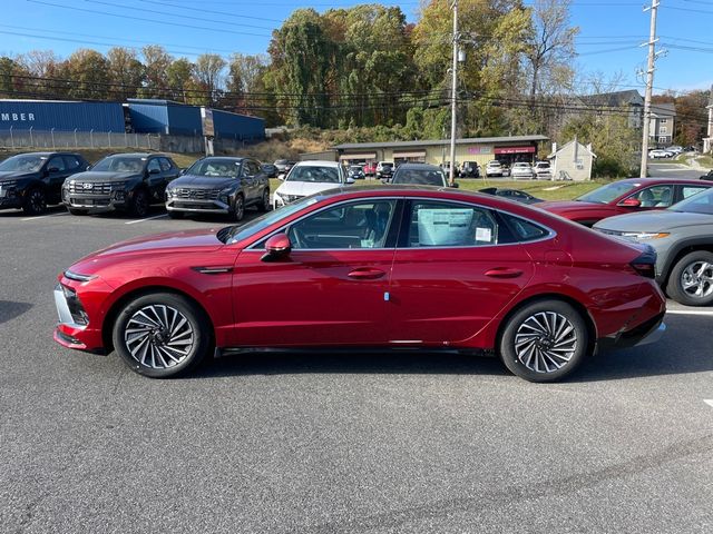 2025 Hyundai Sonata Hybrid Limited