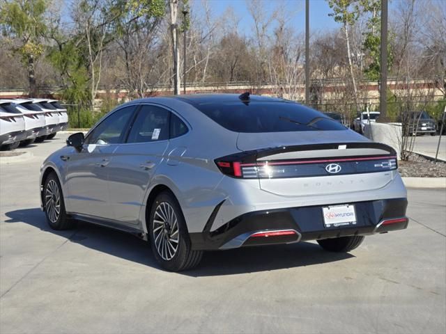 2025 Hyundai Sonata Hybrid Limited