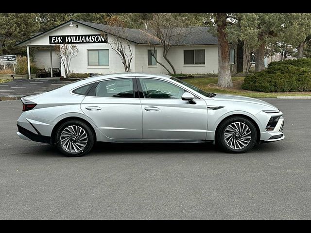 2025 Hyundai Sonata Hybrid SEL