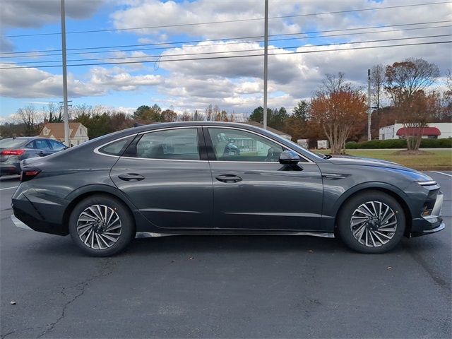 2025 Hyundai Sonata Hybrid SEL