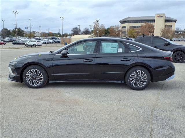 2025 Hyundai Sonata Hybrid SEL