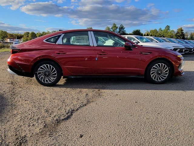 2025 Hyundai Sonata Hybrid SEL