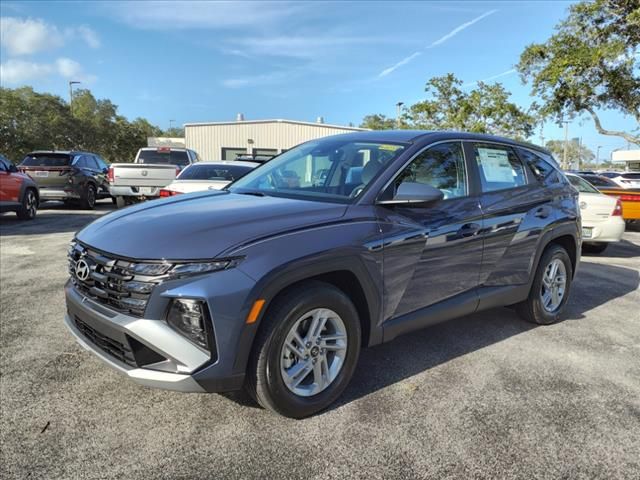 2025 Hyundai Tucson SE