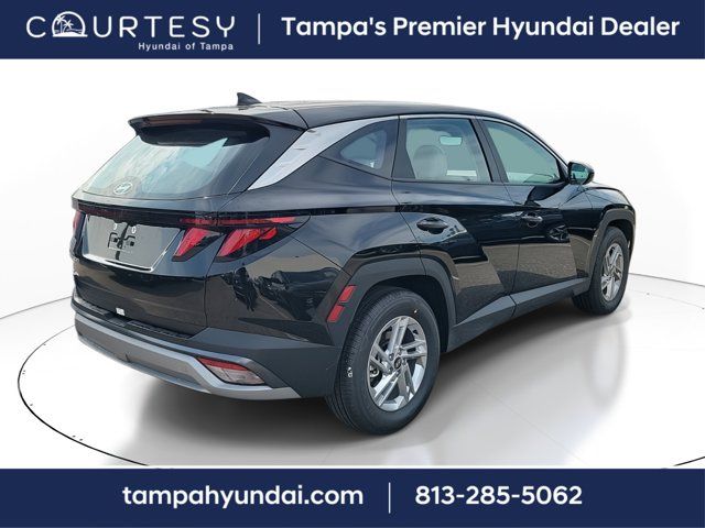 2025 Hyundai Tucson SE