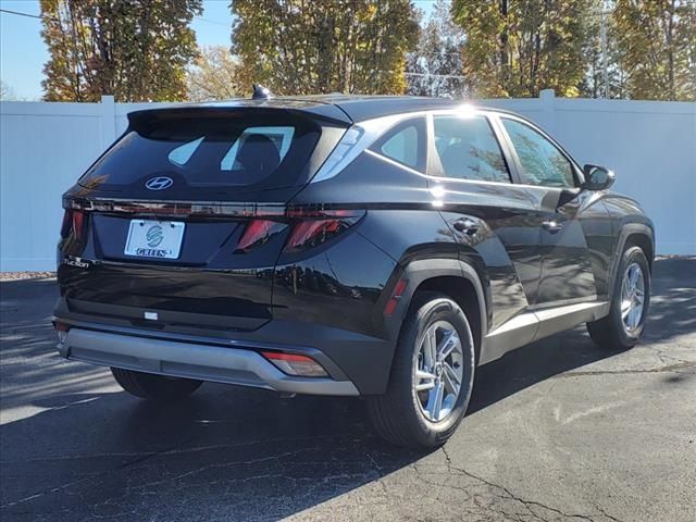 2025 Hyundai Tucson SE