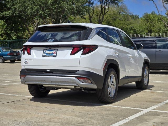 2025 Hyundai Tucson SE