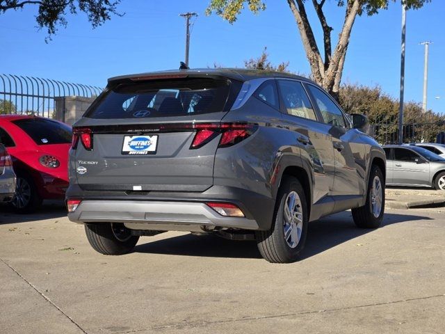 2025 Hyundai Tucson SE