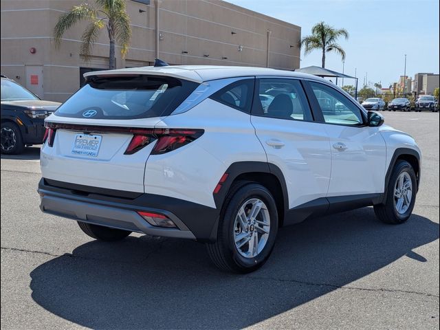2025 Hyundai Tucson SE