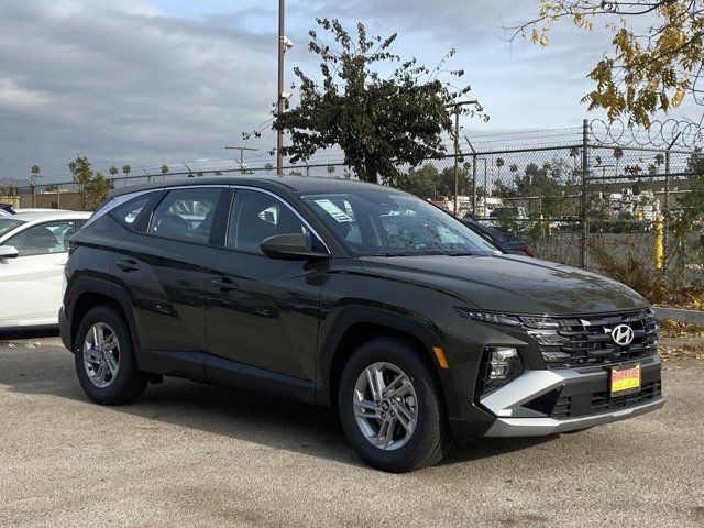 2025 Hyundai Tucson SE