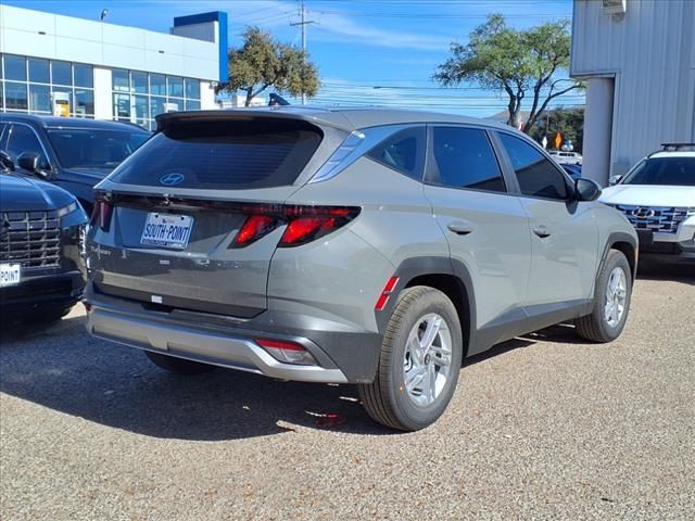 2025 Hyundai Tucson SE