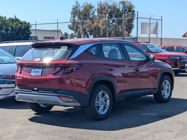 2025 Hyundai Tucson SE