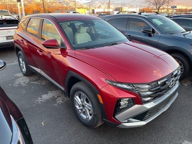 2025 Hyundai Tucson SE